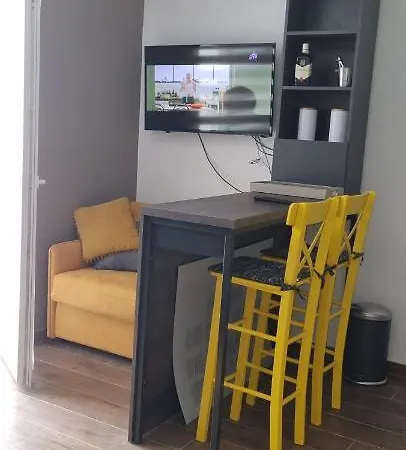 Kraljevi Cardaci 9d 12- Sunny View コパオニク