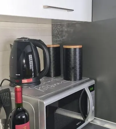 Kraljevi Cardaci 9d 12- Sunny View Lägenhet