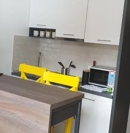 Kraljevi Cardaci 9d 12- Sunny View コパオニク