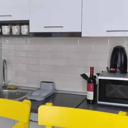 Kraljevi Cardaci 9d 12- Sunny View コパオニク