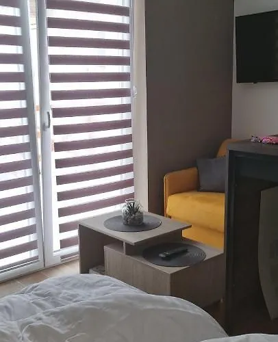 Kraljevi Cardaci 9d 12- Sunny View Kopaonik